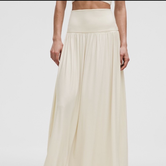 LULULEMON 2-1 Maxi Skirt Dress Light Ivory Large EUC / Worn 2x No Flaws - Picture 2 of 13